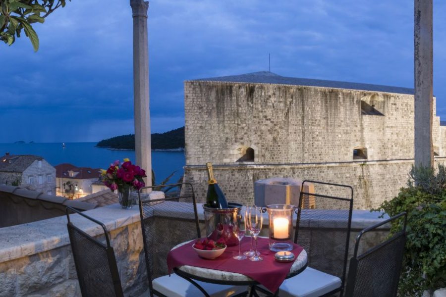 Vista sulle mura della città di Dubrovnik