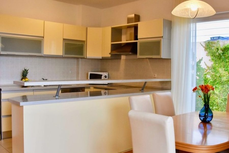Apartment standard 4+2 - Küche und Esstisch