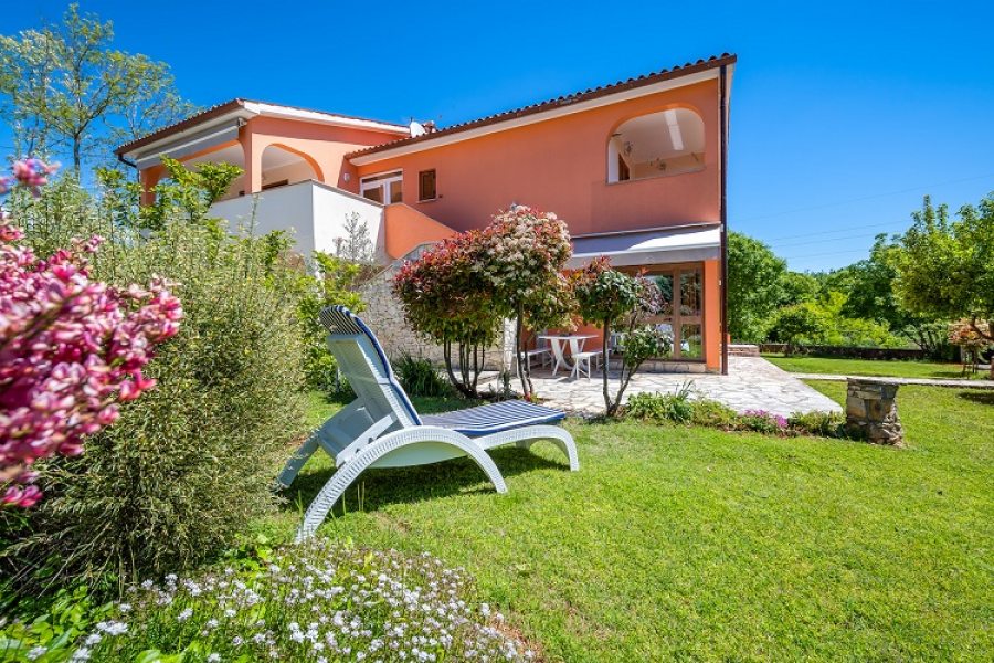 Villa Monica with garden and pool