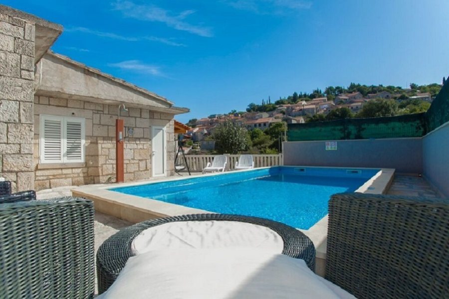 Villa Matija with pool
