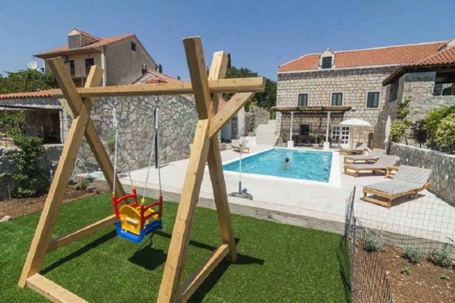 Villa Gilea with pool