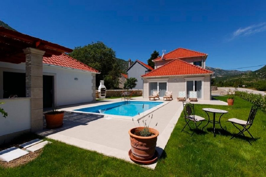 Villa Anamarija con piscina