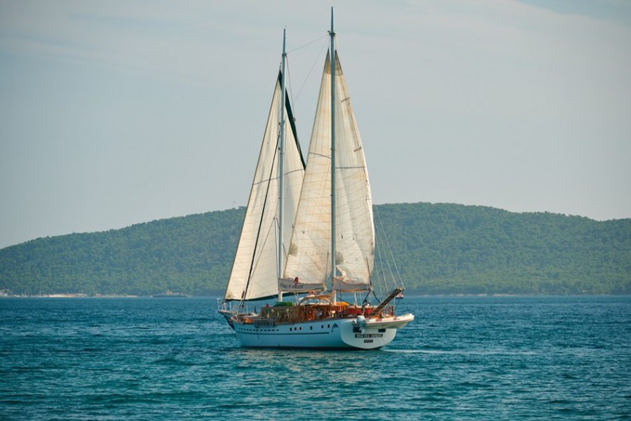Sailing on gulet Queen of Adriatic